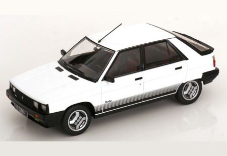 w29-35 2026 MCG MCG18589 Renault 11 Turbo 1985 White 1:18